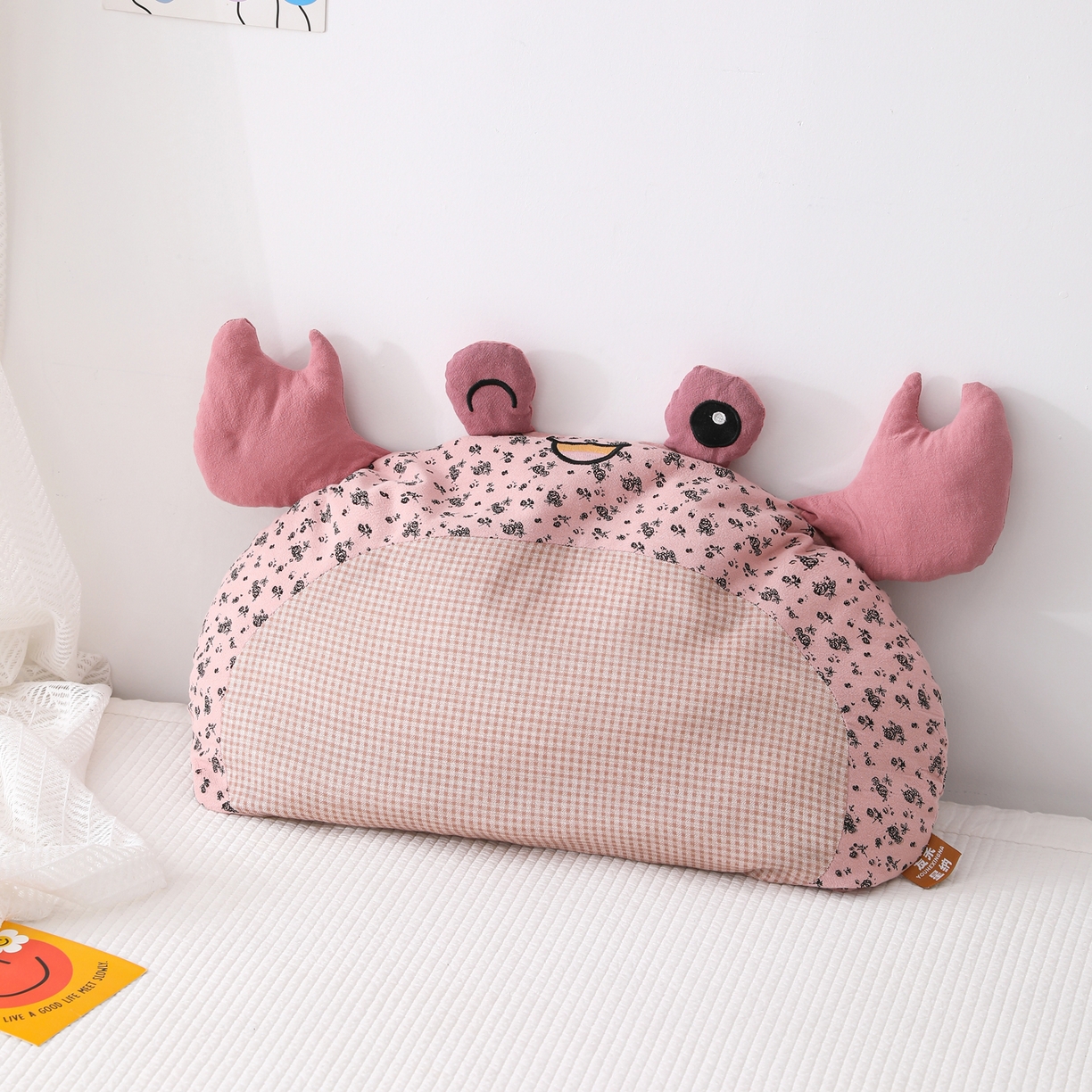 芯洲 2026春夏新款可爱小螃蟹荞麦枕儿童学生靠枕抱枕枕头枕芯 小螃蟹-粉