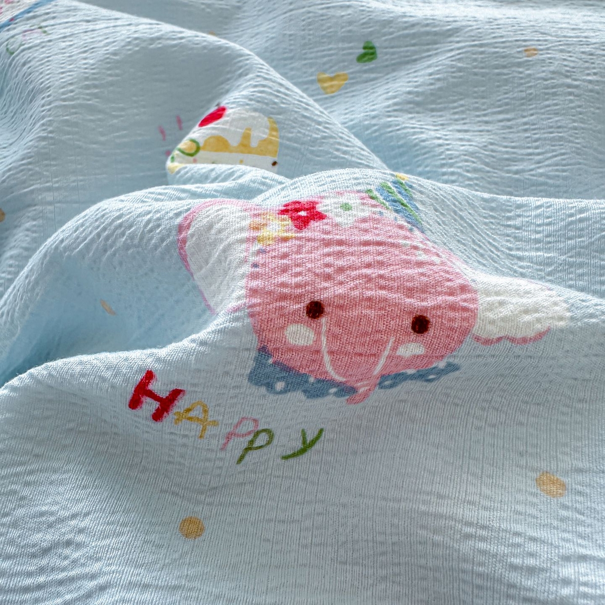 91家纺网 家纺一手货源 找家纺 小蓝孩家纺 2026新款泡泡纱双层纱四件套（不缺货） 奇妙小狗