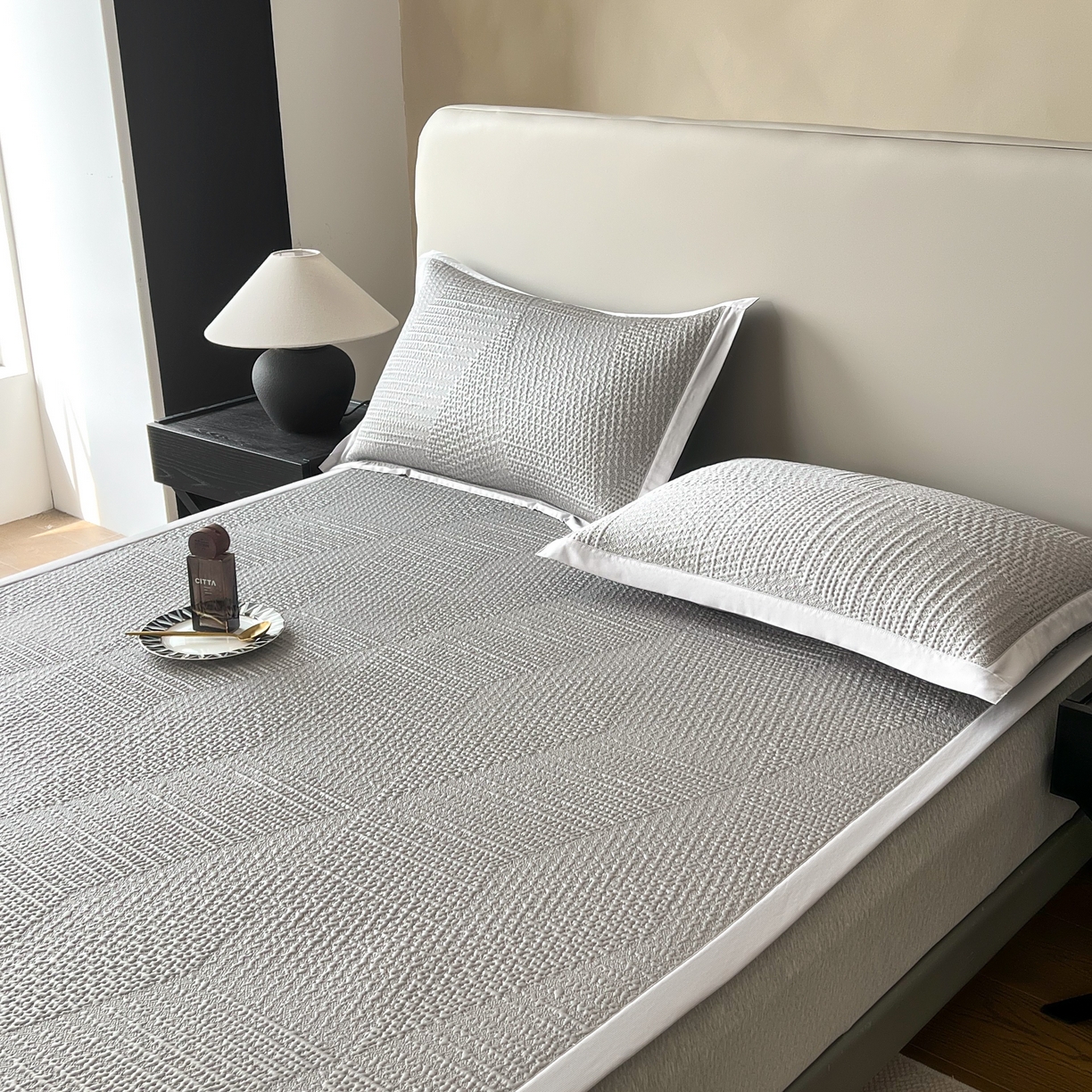 91家纺网 家纺一手货源 找家纺 （总）禧禾 2026新款PE中分子A类泡小豆暗纹提花凉席席子三件套-星涧