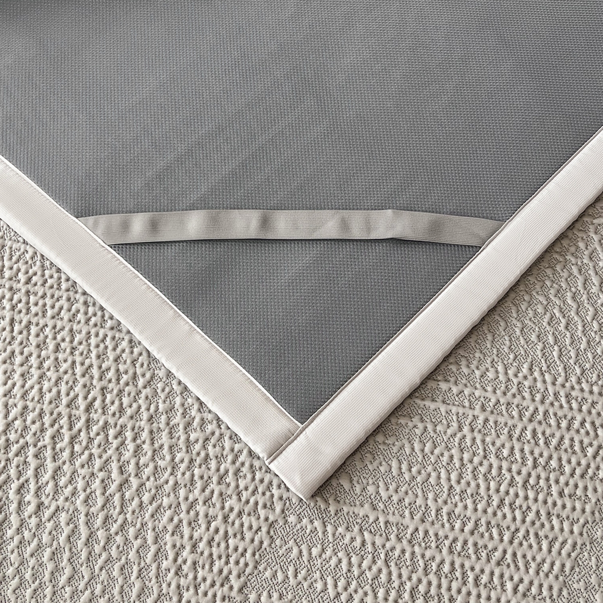 91家纺网 家纺一手货源 找家纺 （总）禧禾 2026新款PE中分子A类泡小豆暗纹提花凉席席子三件套-星涧