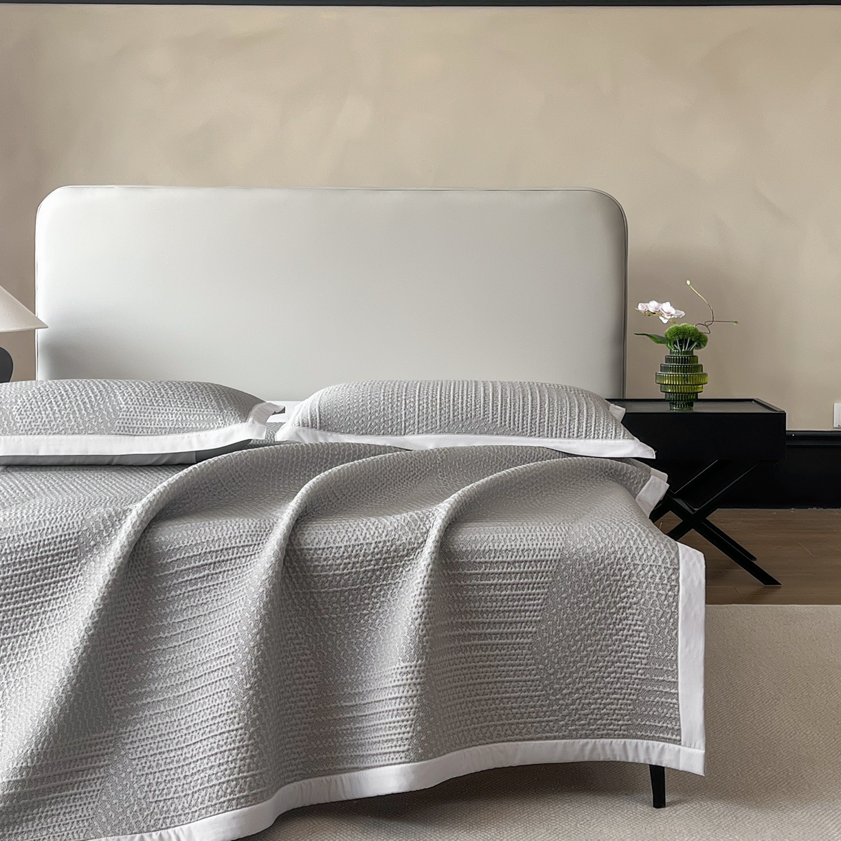 91家纺网 家纺一手货源 找家纺 禧禾 2026新款PE中分子A类泡小豆暗纹提花凉席席子三件套-星涧 星涧-浅灰