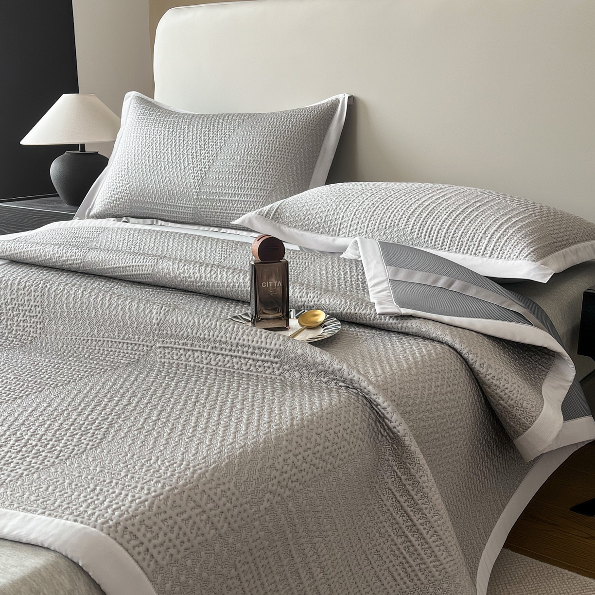 91家纺网 家纺一手货源 找家纺 （总）禧禾 2026新款PE中分子A类泡小豆暗纹提花凉席席子三件套-星涧