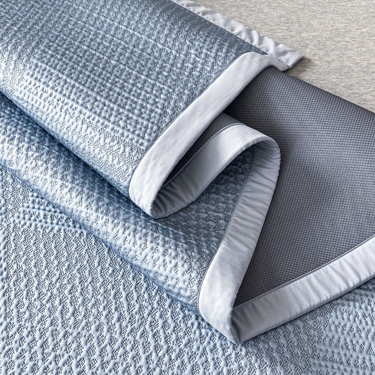 91家纺网 家纺一手货源 找家纺 禧禾 2026新款PE中分子A类泡小豆暗纹提花凉席席子三件套-星涧 星涧-水蓝