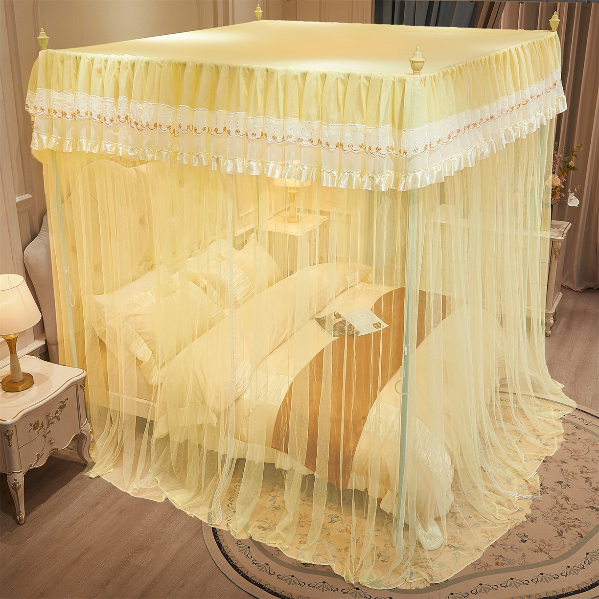 91家纺网 家纺一手货源 找家纺 舞夜盛世 【欧式风情】2026新款落地三开门宫廷蚊帐 欧式情怀-黄色