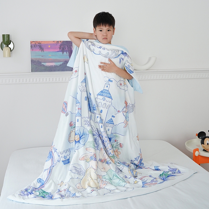 91家纺网 家纺一手货源 找家纺 伟邦枕芯 2026新款儿童凉感拥抱夏被 云端天使