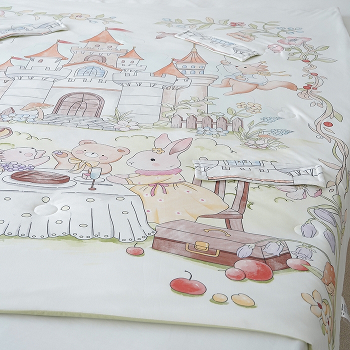 91家纺网 家纺一手货源 找家纺 伟邦枕芯 2026新款儿童凉感拥抱夏被 兔堡奇遇记