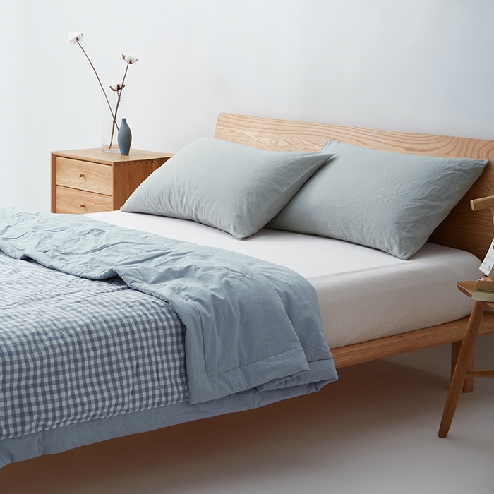 91家纺网 家纺一手货源 找家纺 玖弘家居 2026新款凉感亲肤羽丝棉夏被 浅蓝小格