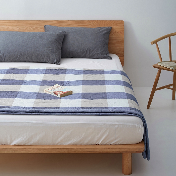 91家纺网 家纺一手货源 找家纺 玖弘家居 2026新款凉感亲肤羽丝棉夏被 蓝大格