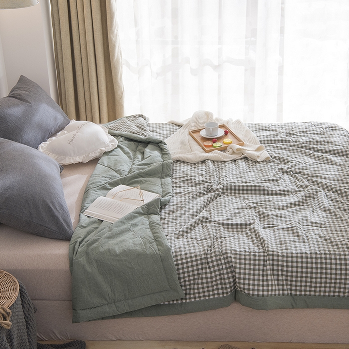 91家纺网 家纺一手货源 找家纺 玖弘家居 2026新款凉感亲肤羽丝棉夏被 绿小格