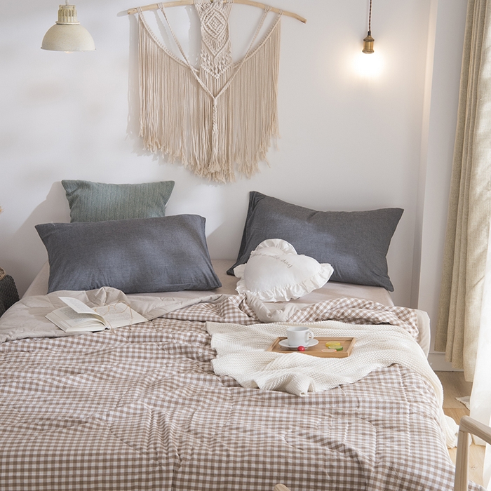 91家纺网 家纺一手货源 找家纺 玖弘家居 2026新款凉感亲肤羽丝棉夏被 米小格