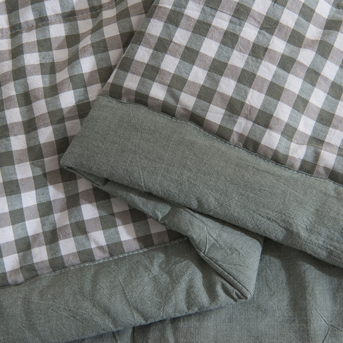 91家纺网 家纺一手货源 找家纺 玖弘家居 2026新款凉感亲肤羽丝棉夏被 绿小格