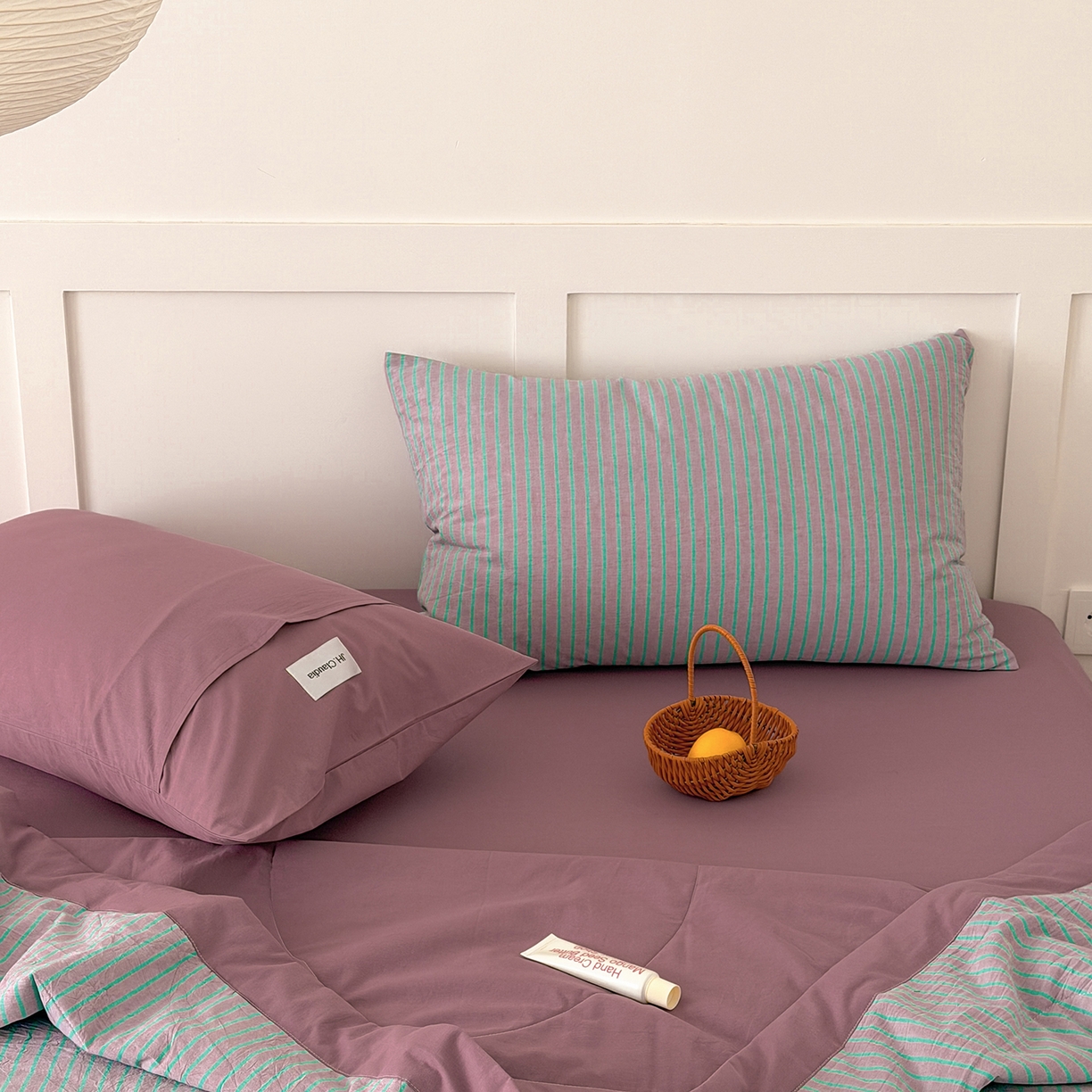 91家纺网 家纺一手货源 找家纺 玖弘家居 2026新款凉感亲肤羽丝棉夏被 粉紫条