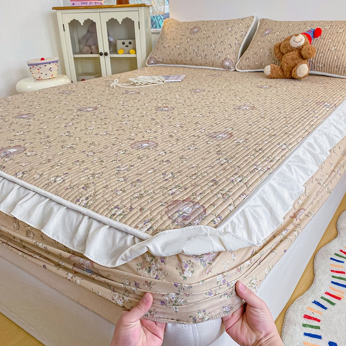 91家纺网 家纺一手货源 找家纺 布柔 2026春夏新款全棉印花夹棉单床笠床垫保护套罩 床笠单件 碎花兔兔