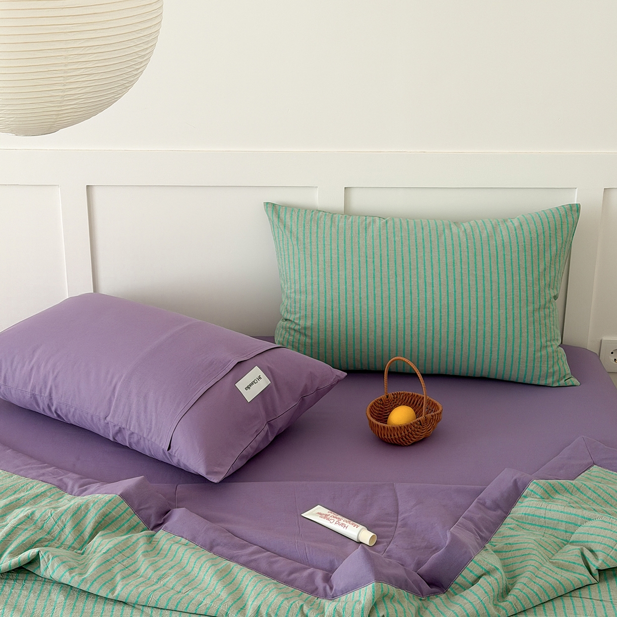 91家纺网 家纺一手货源 找家纺 玖弘家居 2026新款凉感亲肤羽丝棉夏被 绿紫条