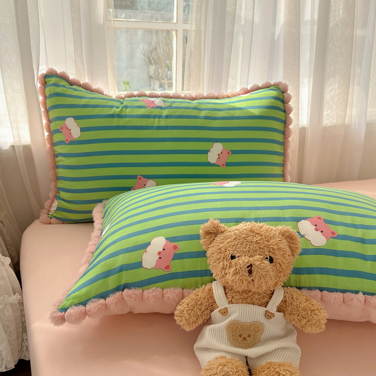 91家纺网 家纺一手货源 找家纺 Sweet dreams甜梦 2026春夏新款全棉纯棉双层纱毛球款四件套 条纹小狗仔