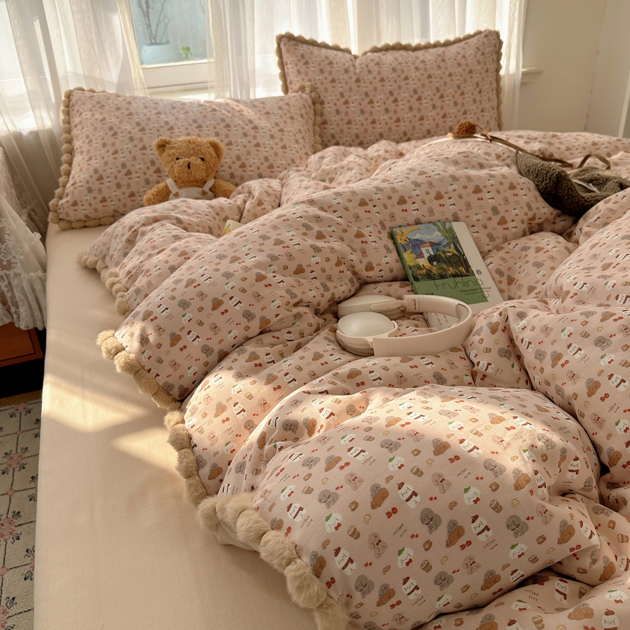 91家纺网 家纺一手货源 找家纺 Sweet dreams甜梦 2026春夏新款全棉纯棉双层纱毛球款四件套 朱古力小奶狗