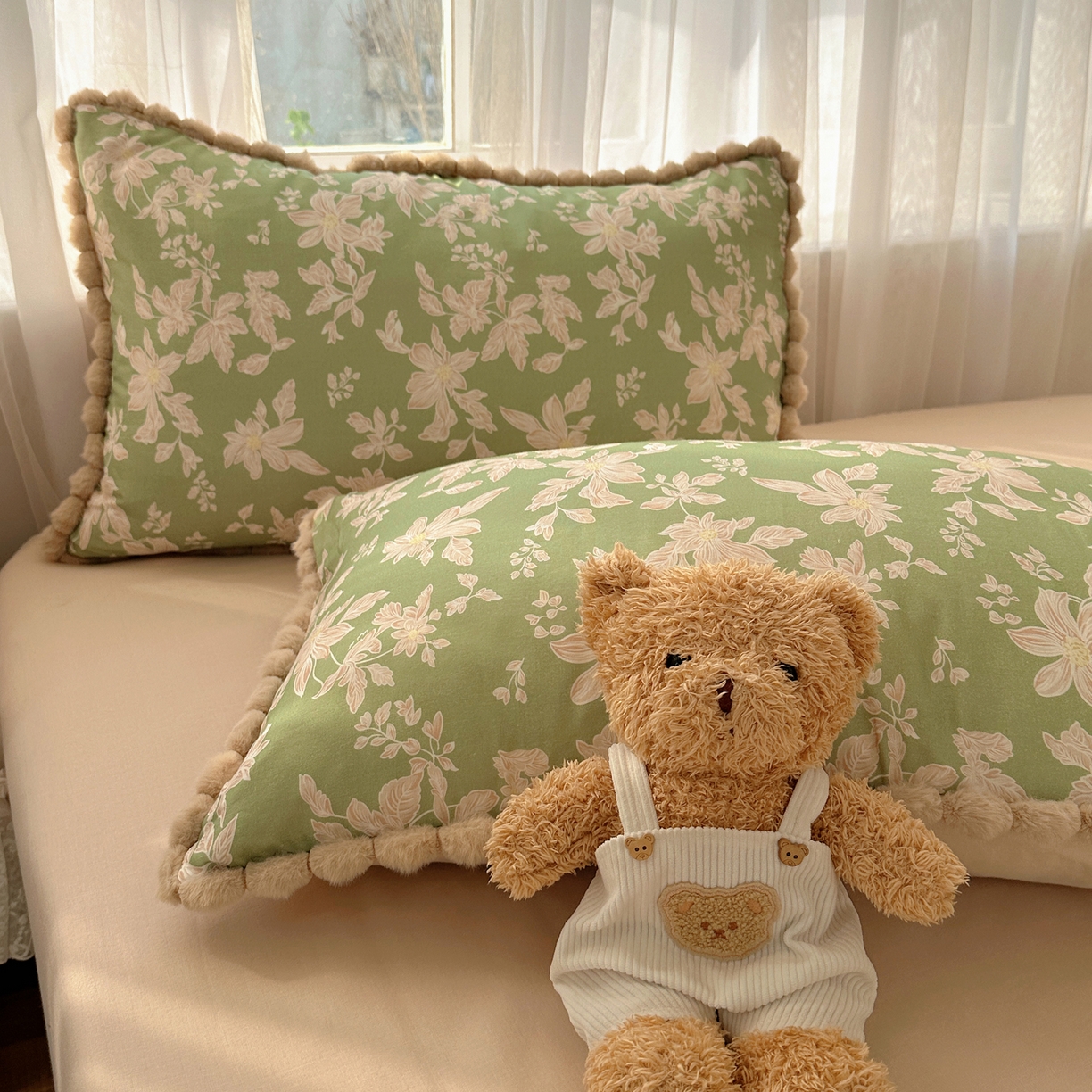 91家纺网 家纺一手货源 找家纺 Sweet dreams甜梦 2026春夏新款全棉纯棉双层纱毛球款四件套 温婉花语