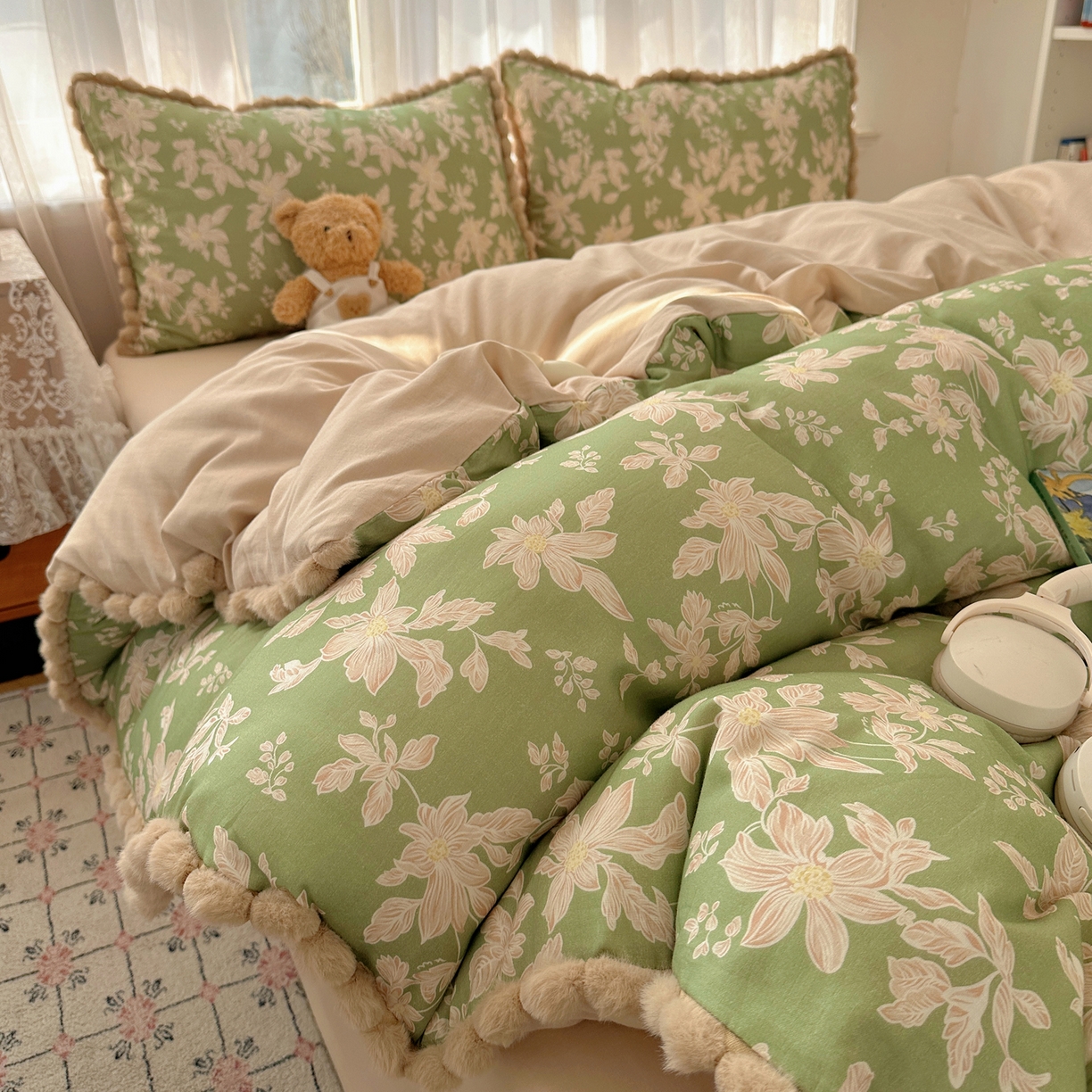 91家纺网 家纺一手货源 找家纺 Sweet dreams甜梦 2026春夏新款全棉纯棉双层纱毛球款四件套 温婉花语