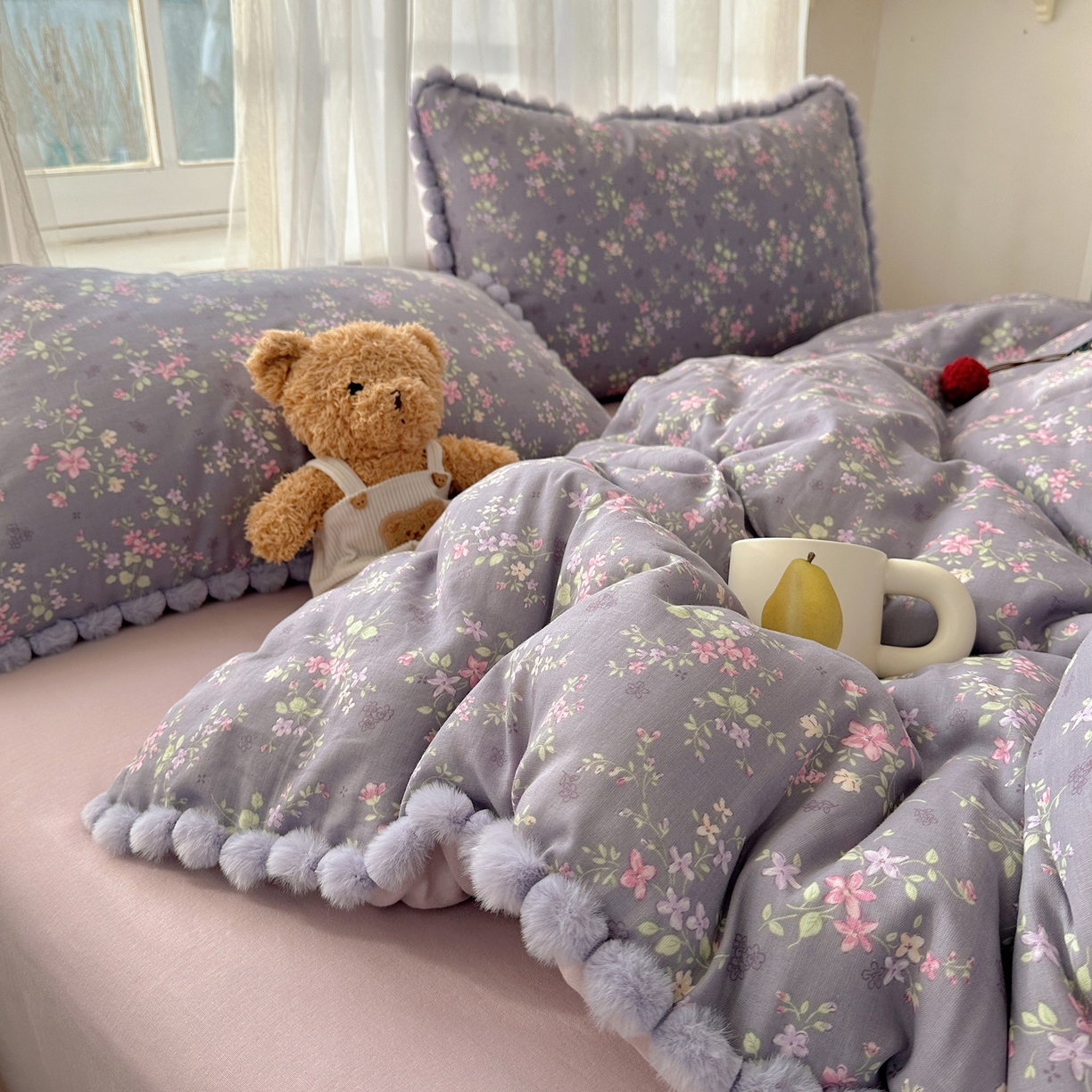 91家纺网 家纺一手货源 找家纺 Sweet dreams甜梦 2026春夏新款全棉纯棉双层纱毛球款四件套 花梦时