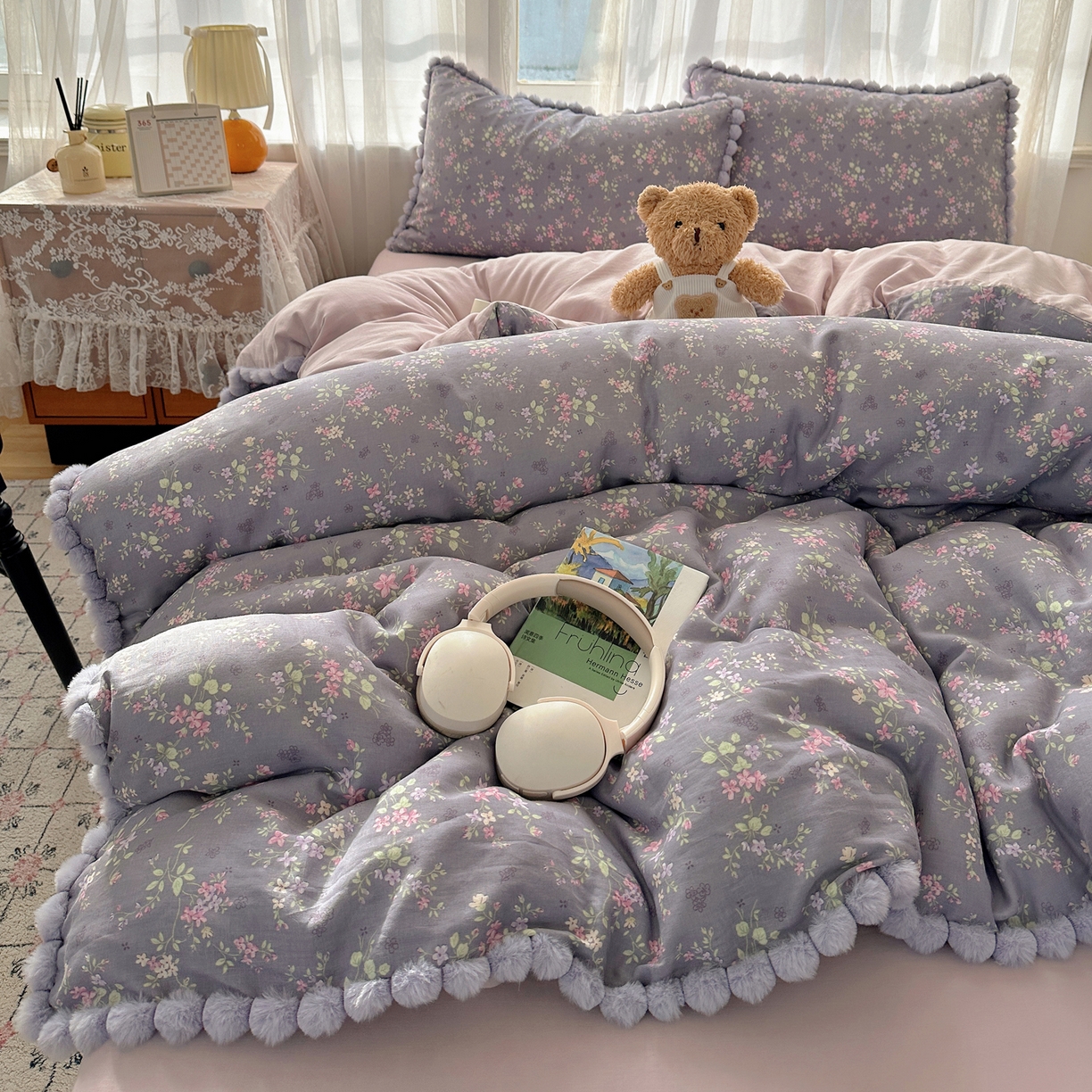 91家纺网 家纺一手货源 找家纺 Sweet dreams甜梦 2026春夏新款全棉纯棉双层纱毛球款四件套 花梦时