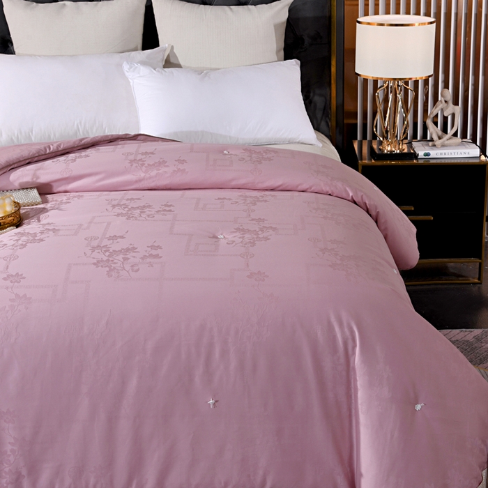 91家纺网 家纺一手货源 找家纺 禹祥家纺 2025新款60s全棉提花蚕丝被被子被芯-芳菲影致系列 芳菲影致-豆沙