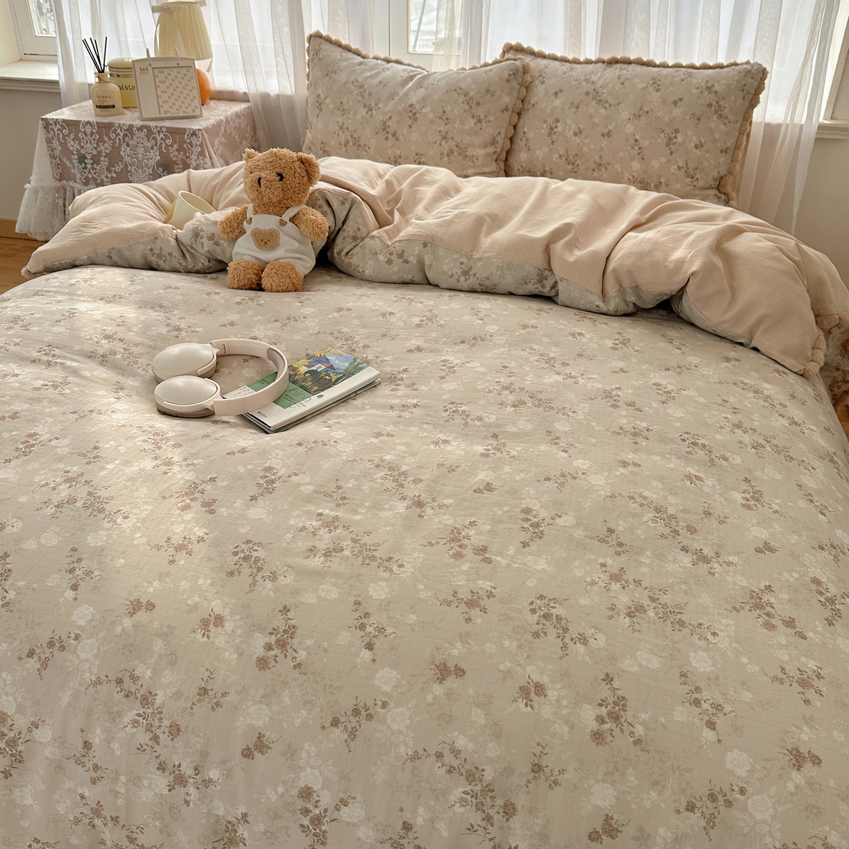 91家纺网 家纺一手货源 找家纺 Sweet dreams甜梦 2026春夏新款全棉纯棉双层纱毛球款四件套 楼兰米