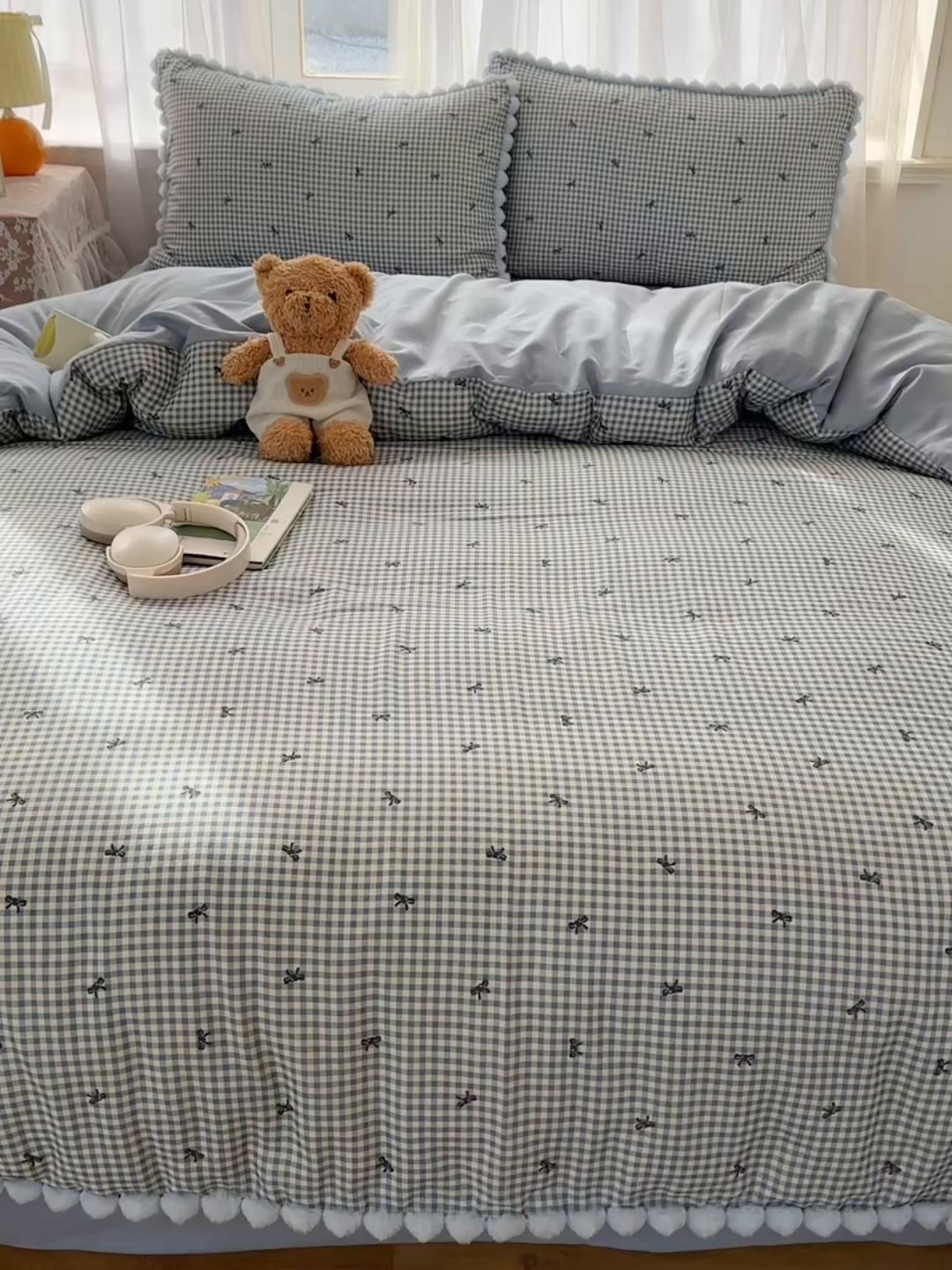 91家纺网 家纺一手货源 找家纺 Sweet dreams甜梦 2026春夏新款全棉纯棉双层纱毛球款四件套 千颂伊蓝