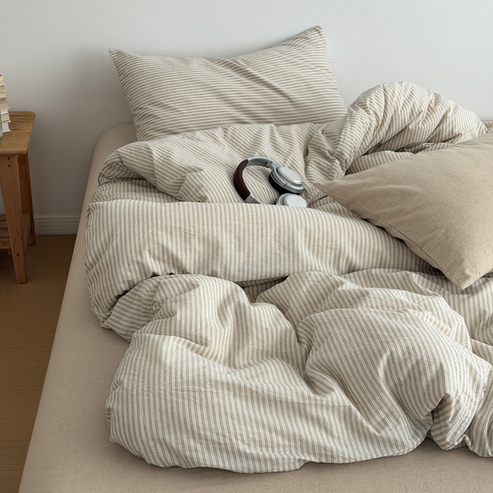 91家纺网 家纺一手货源 找家纺 玖弘家居 2026新款全棉水洗棉色织条纹四件套系列【控价1.2-149  1.5/1.8-179  2.0-199】 米灰条纹（米灰条+卡其）