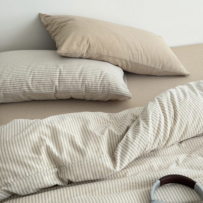 91家纺网 家纺一手货源 找家纺 玖弘家居 2026新款全棉水洗棉色织条纹四件套系列【控价1.2-149  1.5/1.8-179  2.0-199】 米灰条纹（米灰条+卡其）