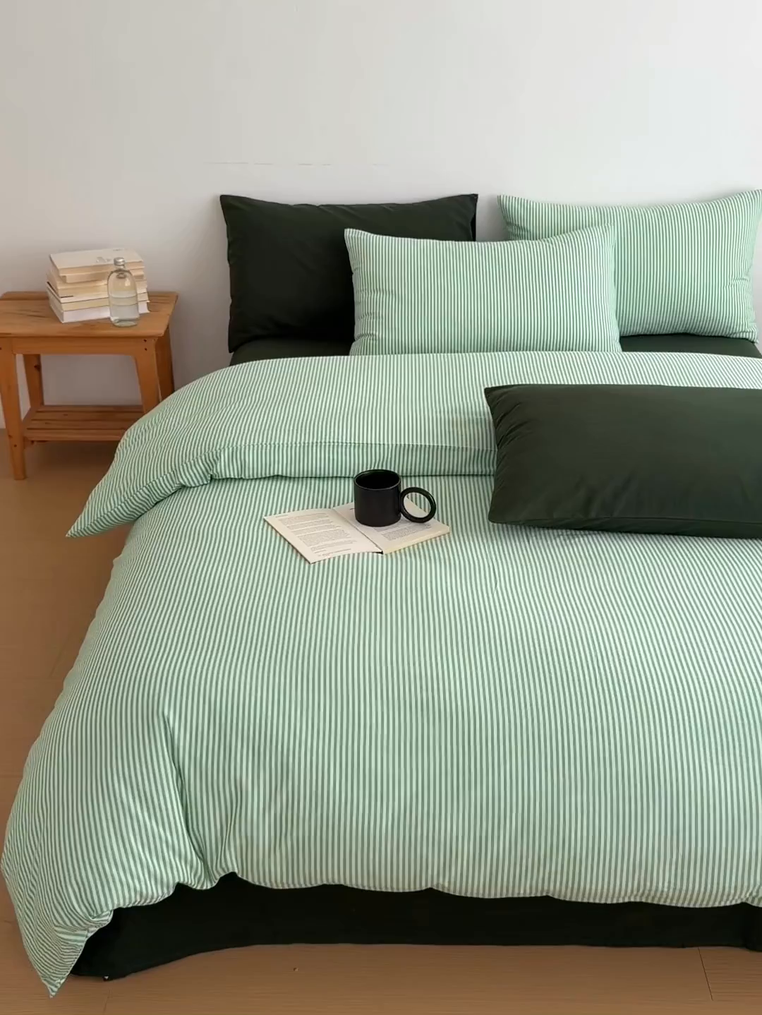 91家纺网 家纺一手货源 找家纺 玖弘家居 2026新款全棉水洗棉色织条纹四件套系列【控价1.2-149  1.5/1.8-179  2.0-199】 绿白条纹（绿白条+墨绿）