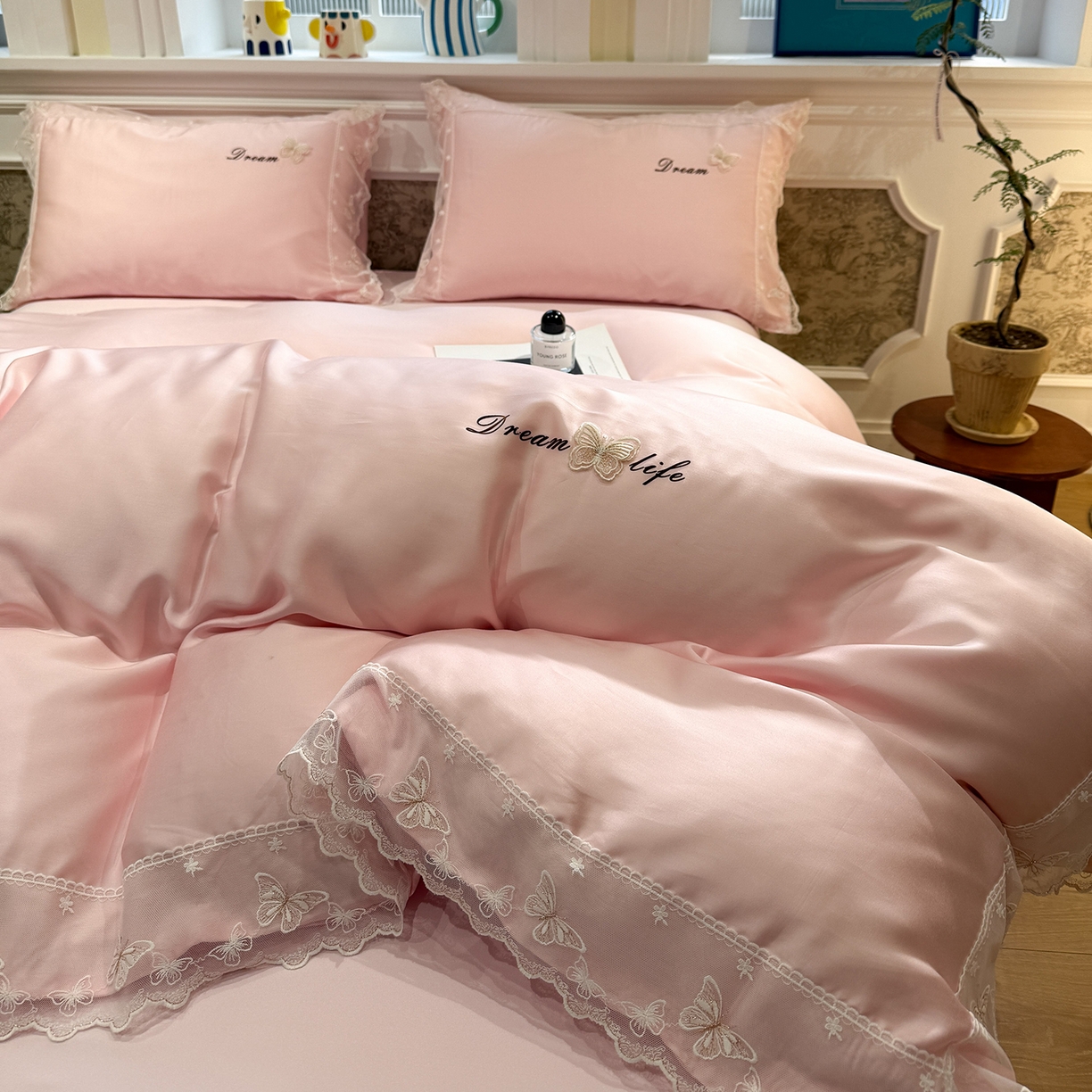 91家纺网 家纺一手货源 找家纺 （总）繁花家居 2026春夏新款冰丝蝴蝶系列凉感蕾丝花边公主风四件套-浅夏