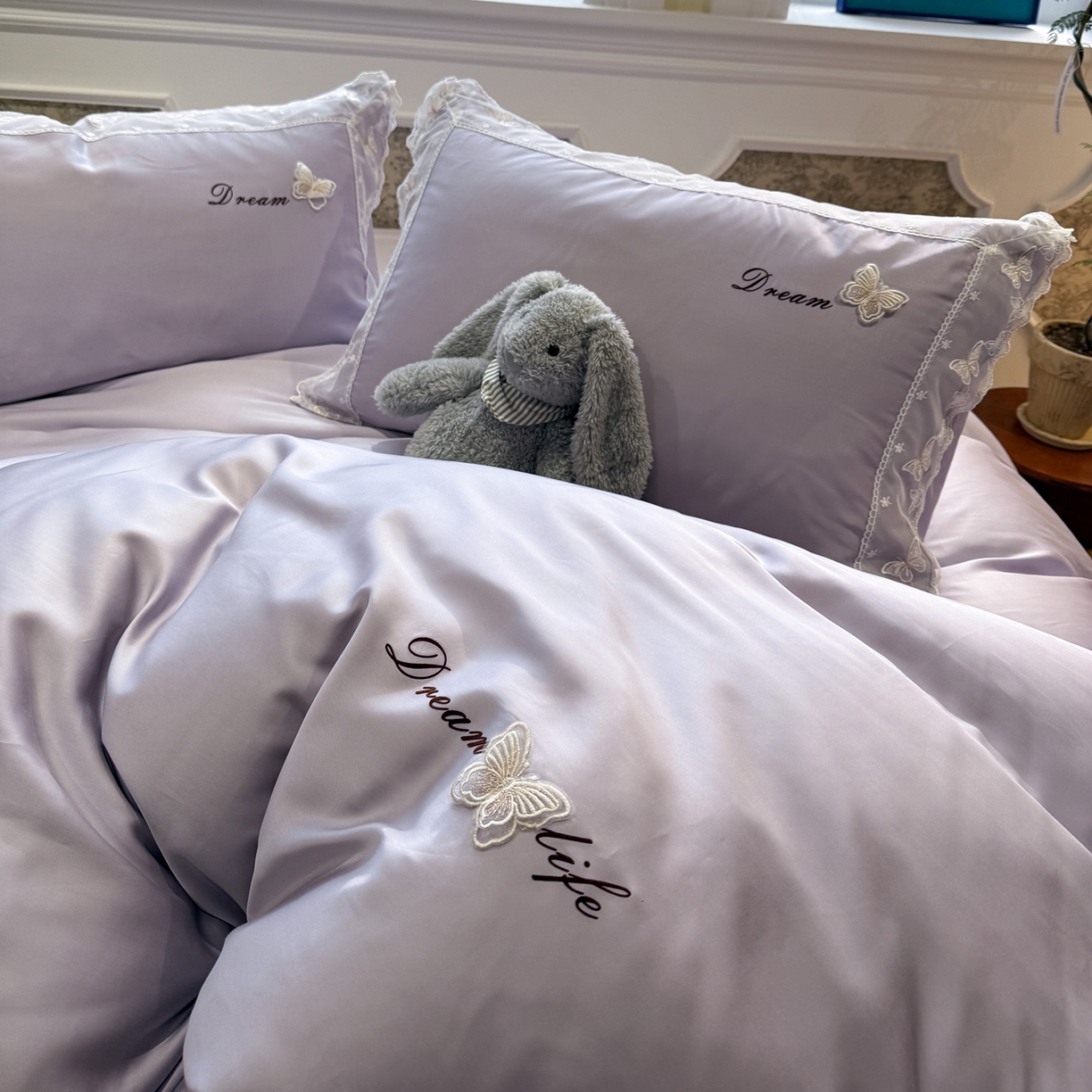 91家纺网 家纺一手货源 找家纺 繁花家居 2026春夏新款冰丝蝴蝶系列凉感蕾丝花边公主风四件套-浅夏 浅夏-紫