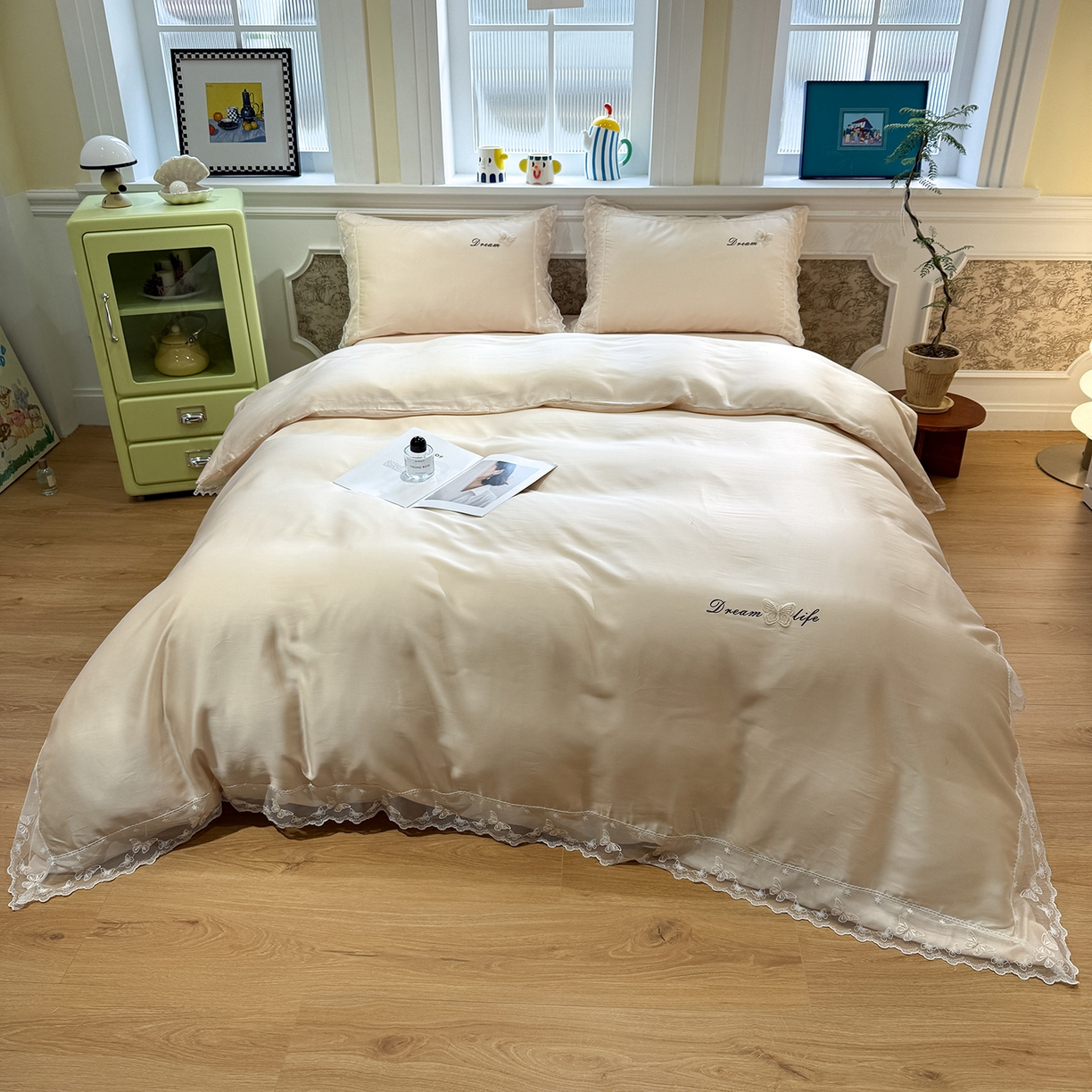 91家纺网 家纺一手货源 找家纺 繁花家居 2026春夏新款冰丝蝴蝶系列凉感蕾丝花边公主风四件套-浅夏 浅夏-香槟