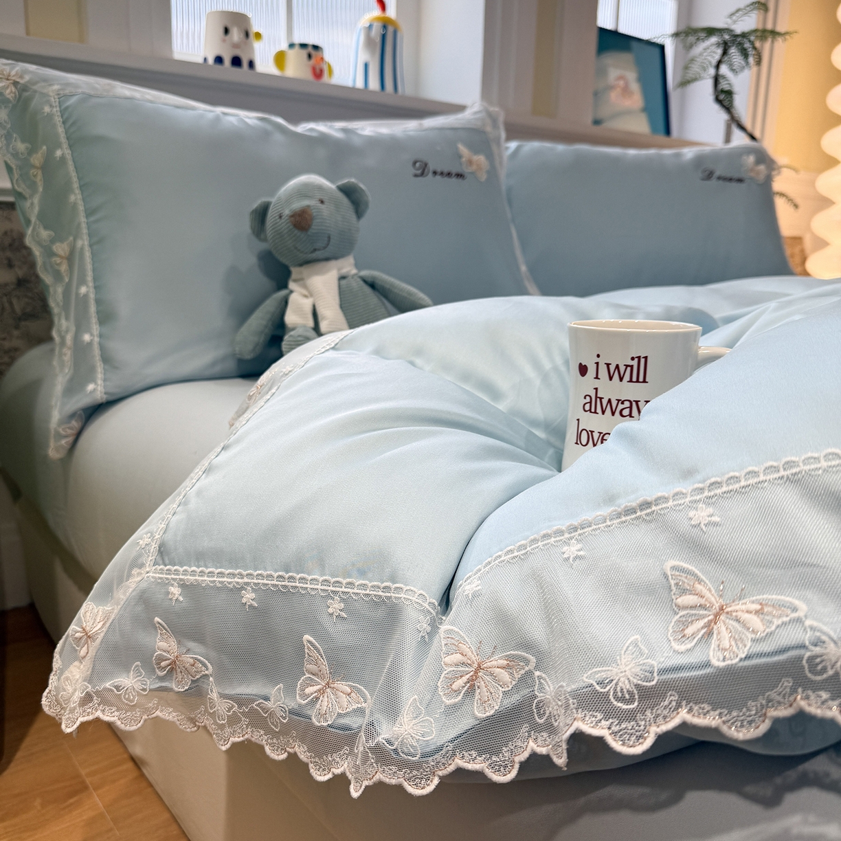 91家纺网 家纺一手货源 找家纺 （总）繁花家居 2026春夏新款冰丝蝴蝶系列凉感蕾丝花边公主风四件套-浅夏