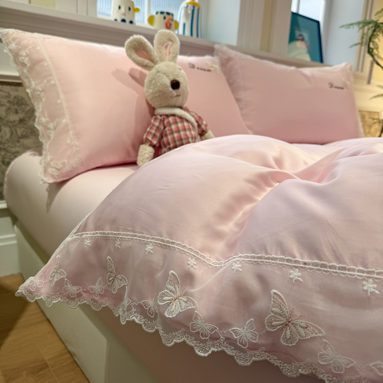 繁花家居 2026春夏新款冰丝蝴蝶系列凉感蕾丝花边公主风四件套-浅夏 浅夏-粉