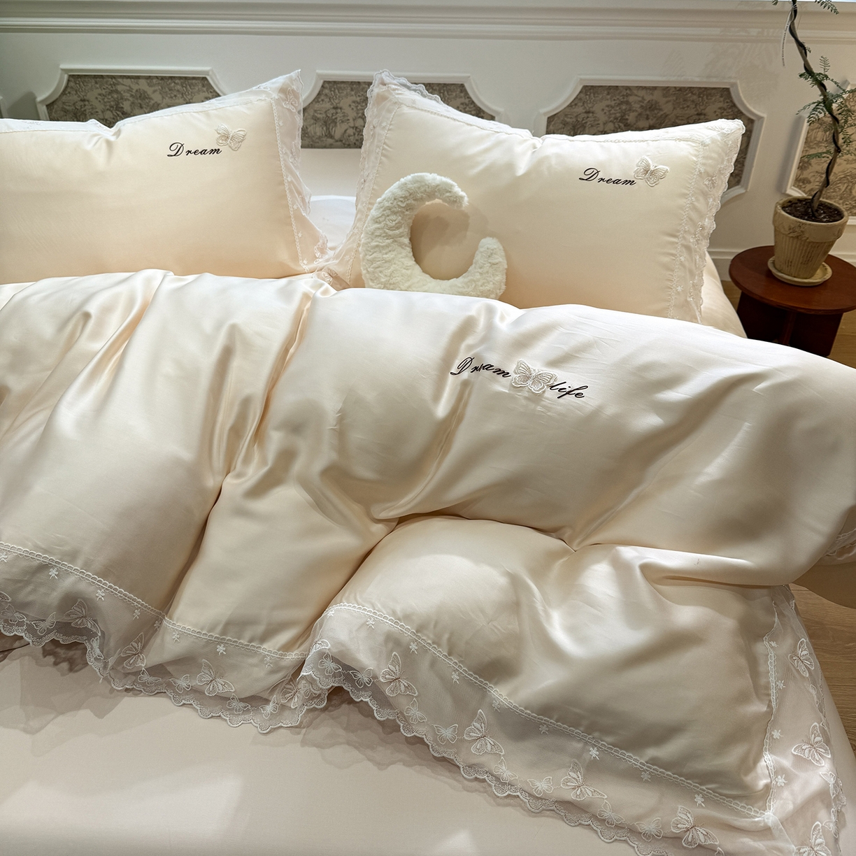 91家纺网 家纺一手货源 找家纺 繁花家居 2026春夏新款冰丝蝴蝶系列凉感蕾丝花边公主风四件套-浅夏 浅夏-香槟