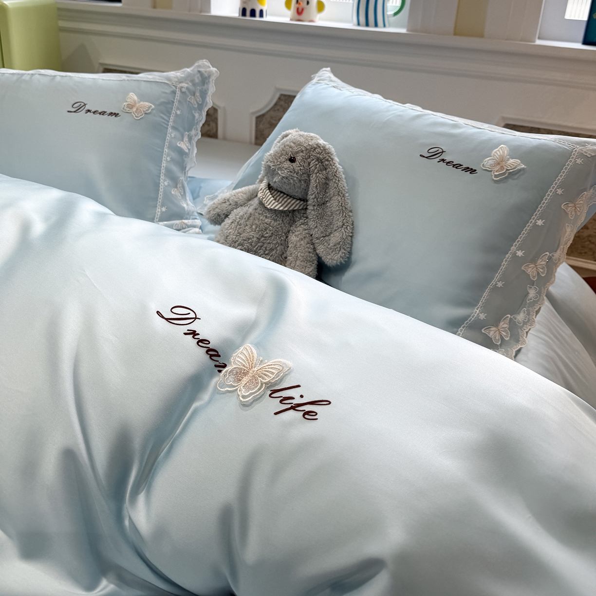 91家纺网 家纺一手货源 找家纺 繁花家居 2026春夏新款冰丝蝴蝶系列凉感蕾丝花边公主风四件套-浅夏 浅夏-蓝