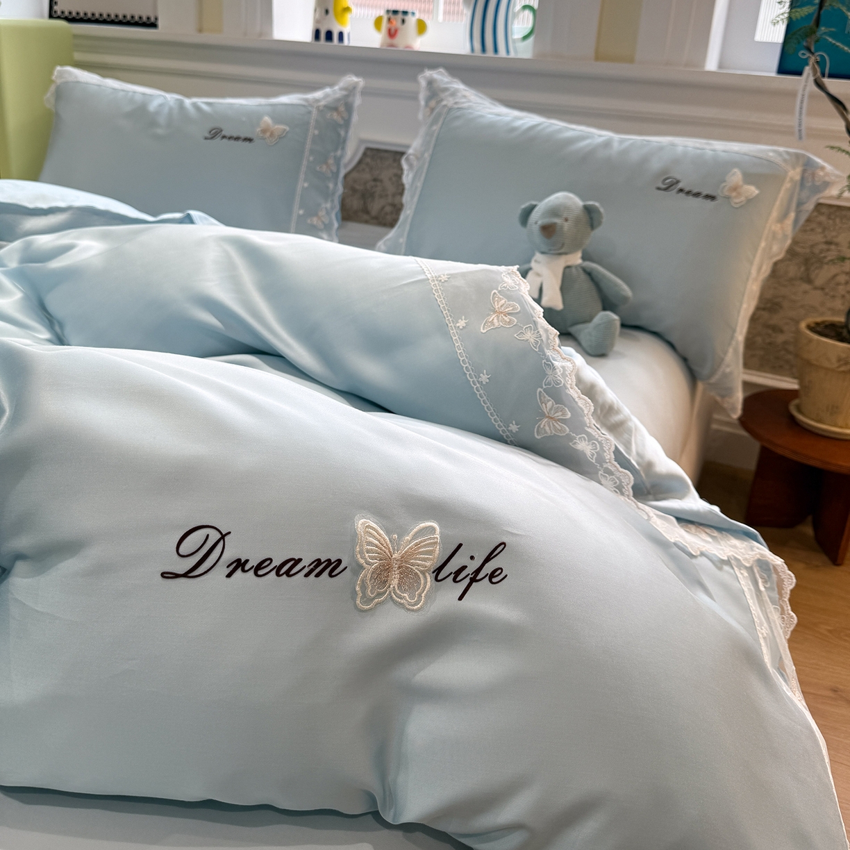 91家纺网 家纺一手货源 找家纺 繁花家居 2026春夏新款冰丝蝴蝶系列凉感蕾丝花边公主风四件套-浅夏 浅夏-蓝