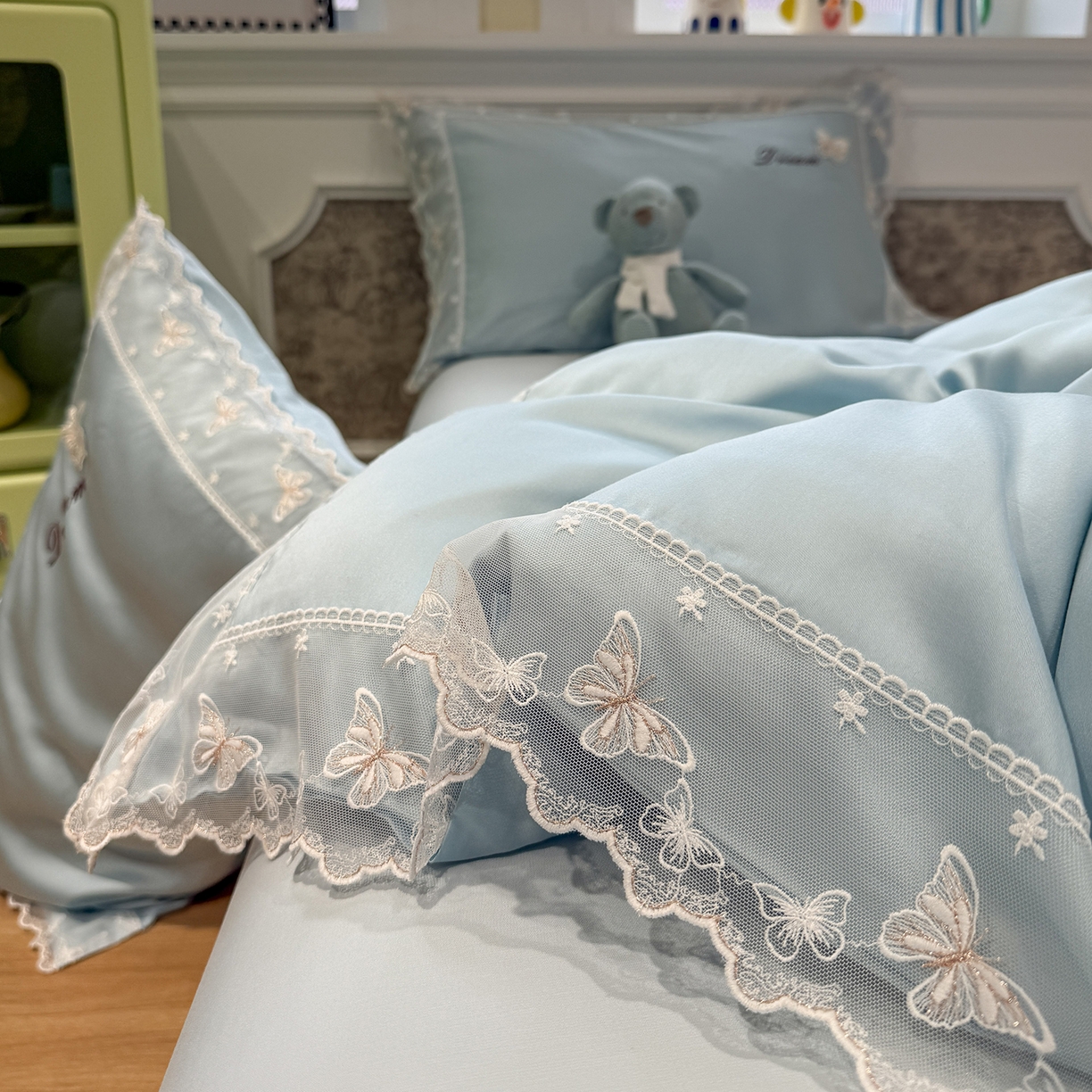 91家纺网 家纺一手货源 找家纺 繁花家居 2026春夏新款冰丝蝴蝶系列凉感蕾丝花边公主风四件套-浅夏 浅夏-蓝