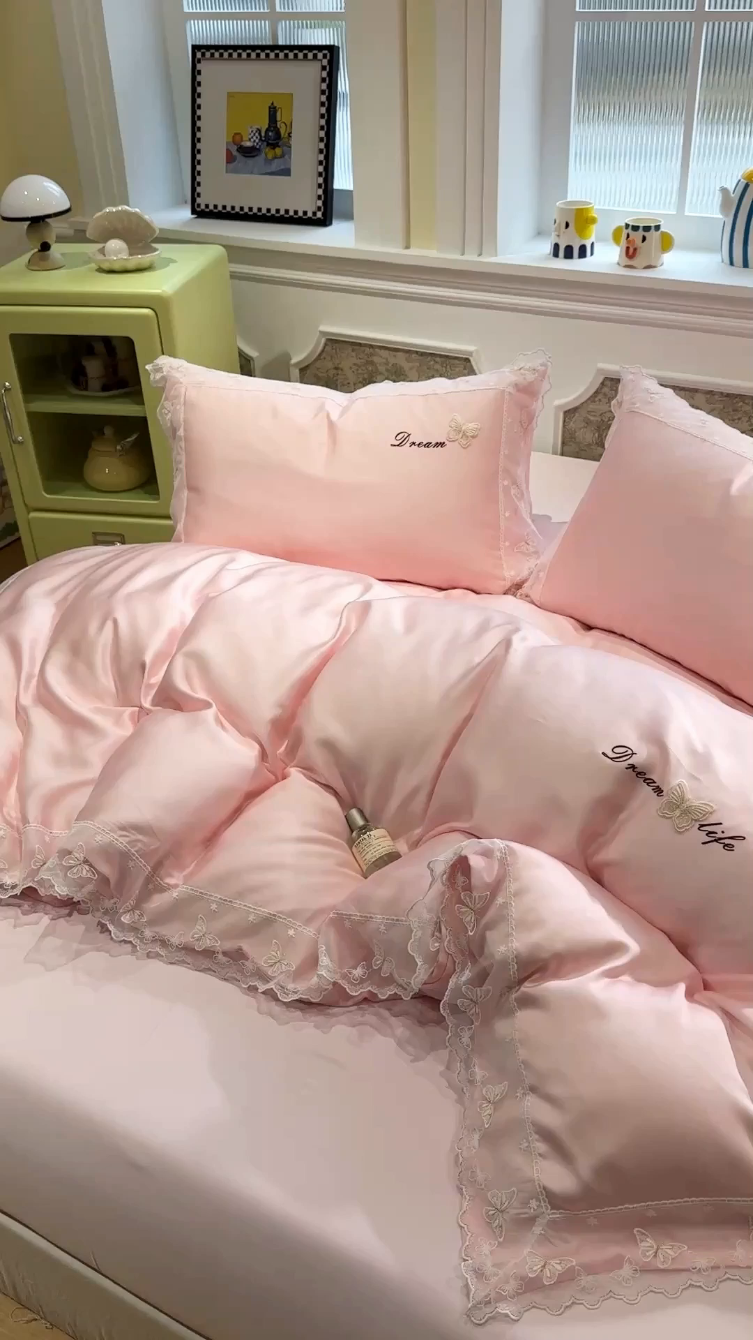 91家纺网 家纺一手货源 找家纺 繁花家居 2026春夏新款冰丝蝴蝶系列凉感蕾丝花边公主风四件套-浅夏 浅夏-粉