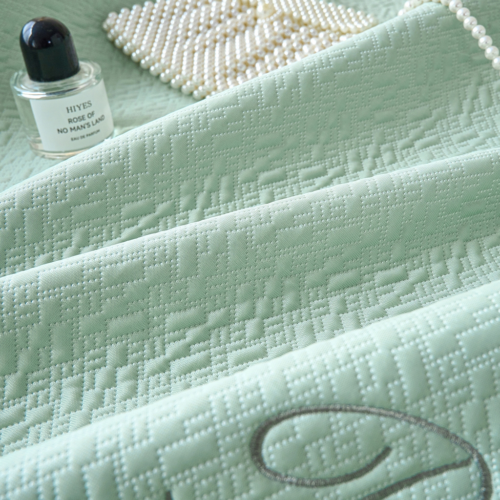 91家纺网 家纺一手货源 找家纺 （总）莱家富 2026新款A类凉感冰豆豆席凉席三件套席子-床笠款