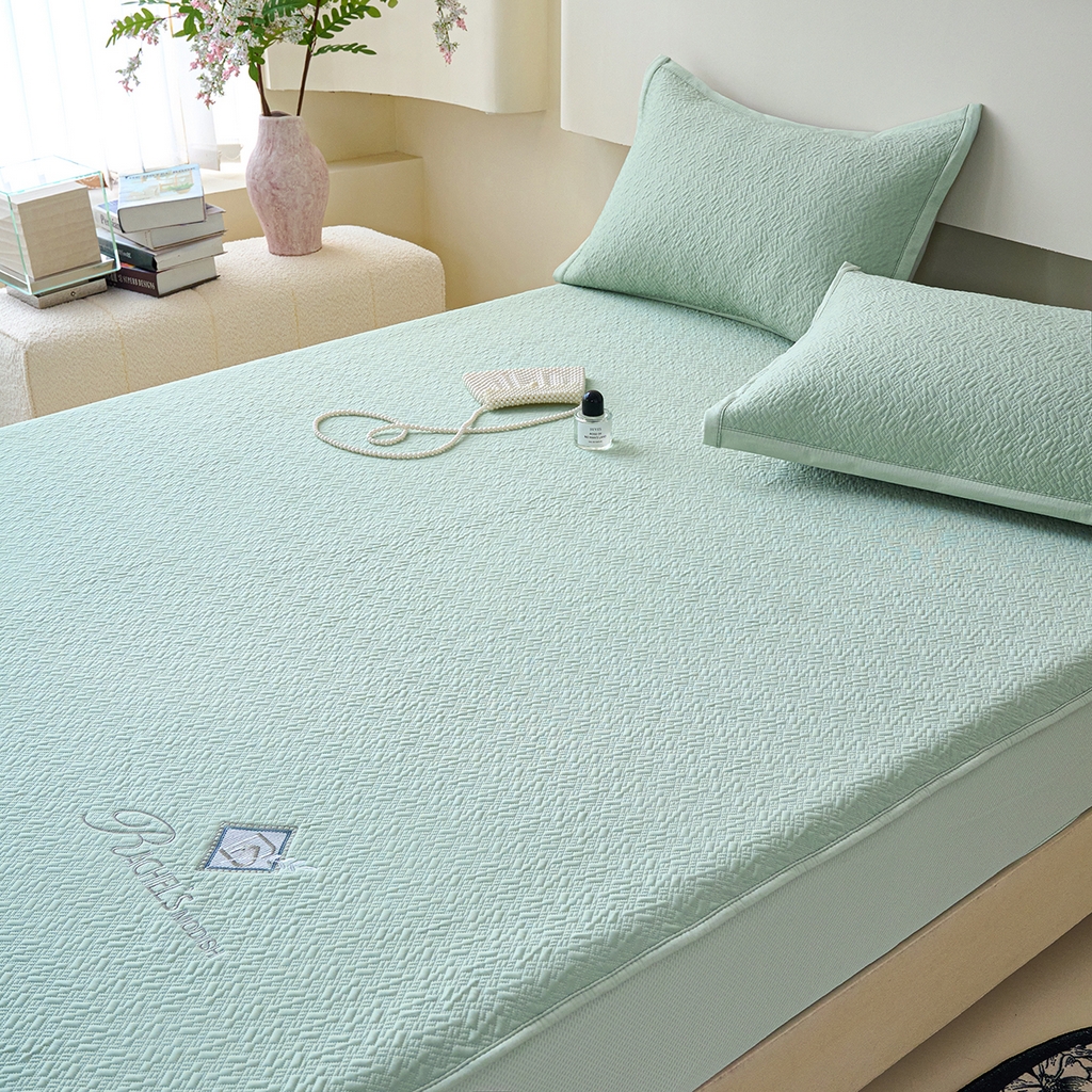 91家纺网 家纺一手货源 找家纺 （总）莱家富 2026新款A类凉感冰豆豆席凉席三件套席子-床笠款