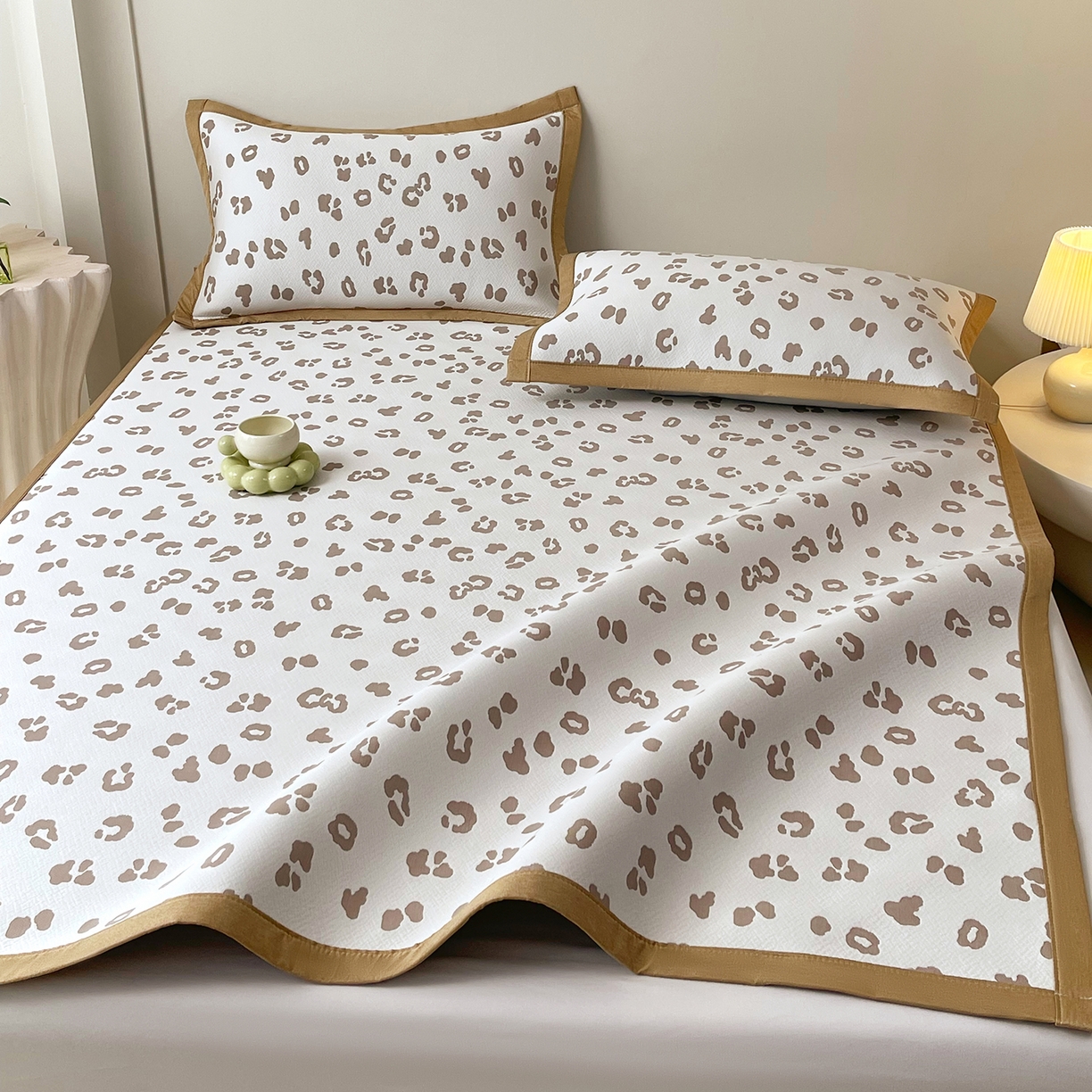 91家纺网 家纺一手货源 找家纺 （总）莱米家纺 2026新款复合冰豆豆凉席席子凉席-豹纹