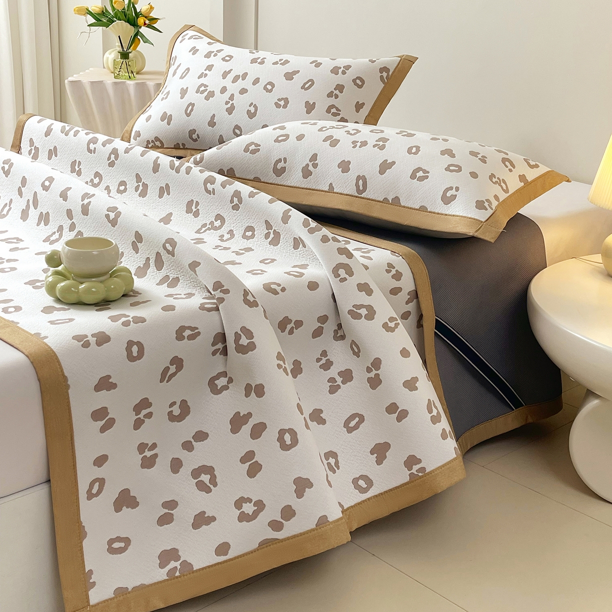 91家纺网 家纺一手货源 找家纺 莱米家纺 2026新款复合冰豆豆凉席席子凉席-豹纹 豹纹—白咖