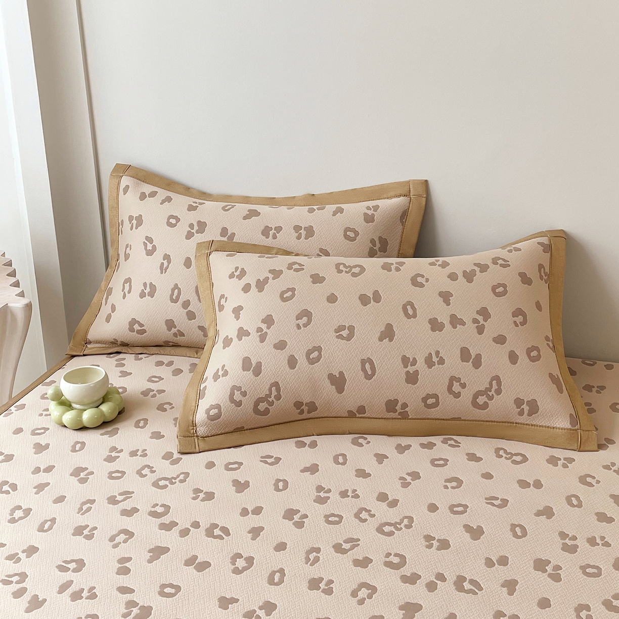 91家纺网 家纺一手货源 找家纺 莱米家纺 2026新款复合冰豆豆凉席席子凉席-豹纹 豹纹—深咖