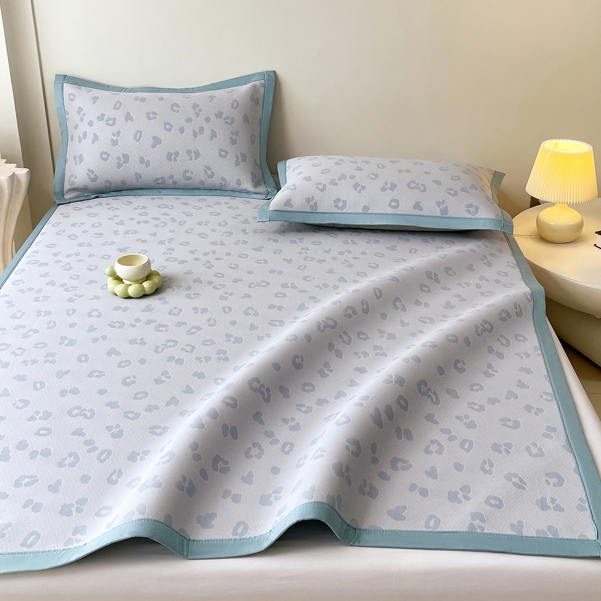 91家纺网 家纺一手货源 找家纺 莱米家纺 2026新款复合冰豆豆凉席席子凉席-豹纹 豹纹—深兰