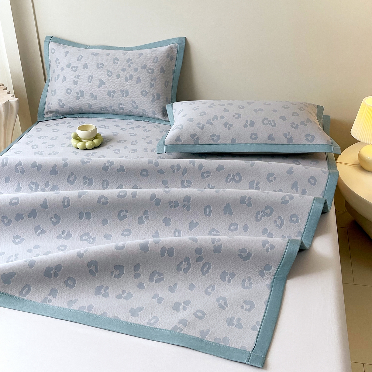 91家纺网 家纺一手货源 找家纺 莱米家纺 2026新款复合冰豆豆凉席席子凉席-豹纹 豹纹—深兰