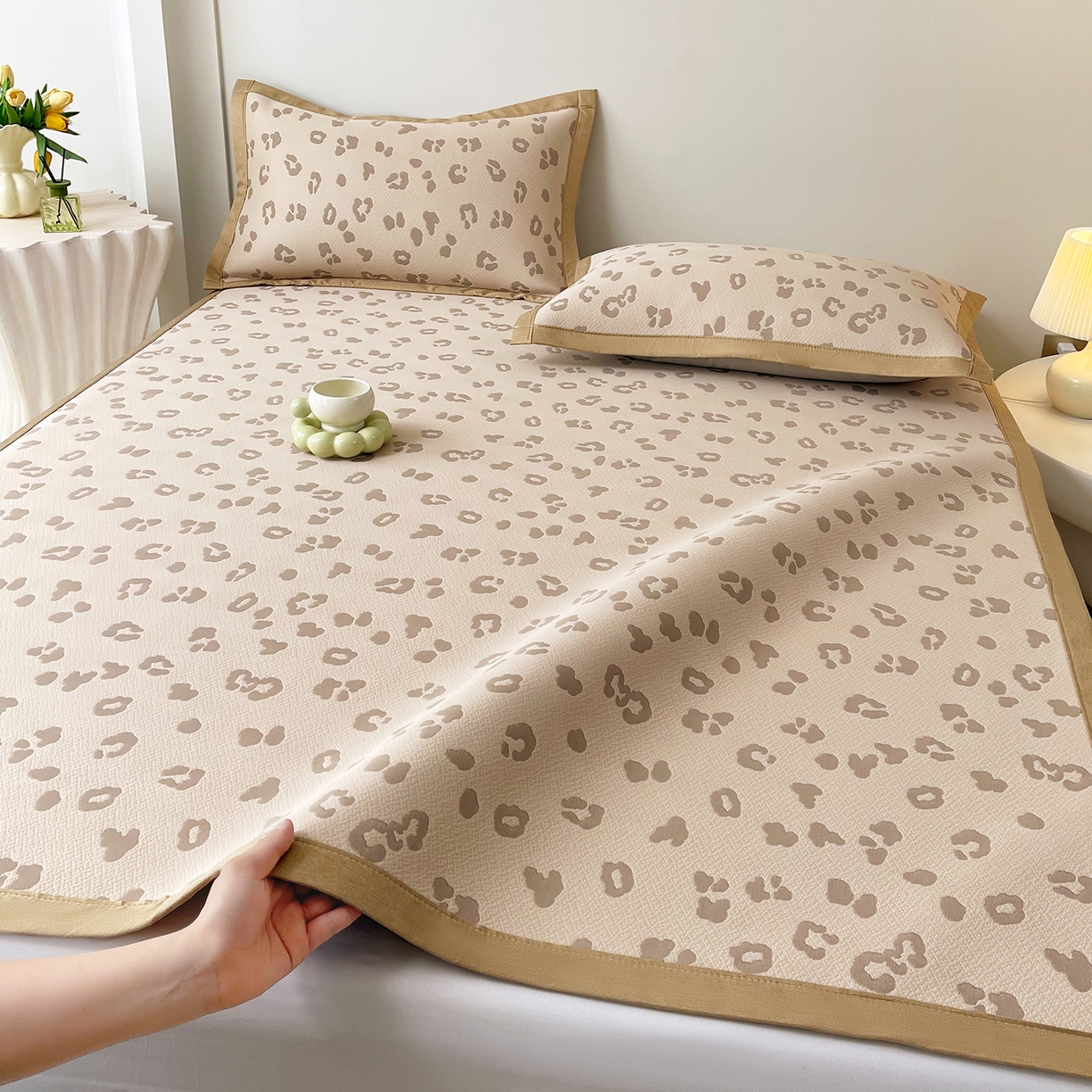 91家纺网 家纺一手货源 找家纺 莱米家纺 2026新款复合冰豆豆凉席席子凉席-豹纹 豹纹—深咖