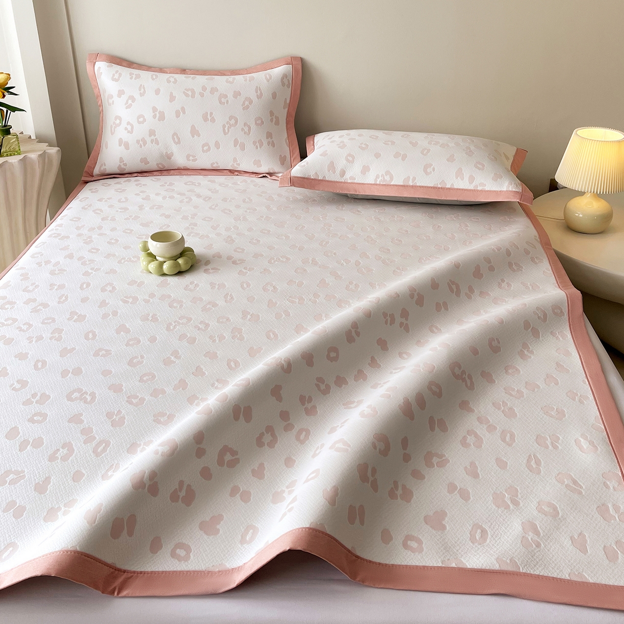 91家纺网 家纺一手货源 找家纺 莱米家纺 2026新款复合冰豆豆凉席席子凉席-豹纹 豹纹—浅粉