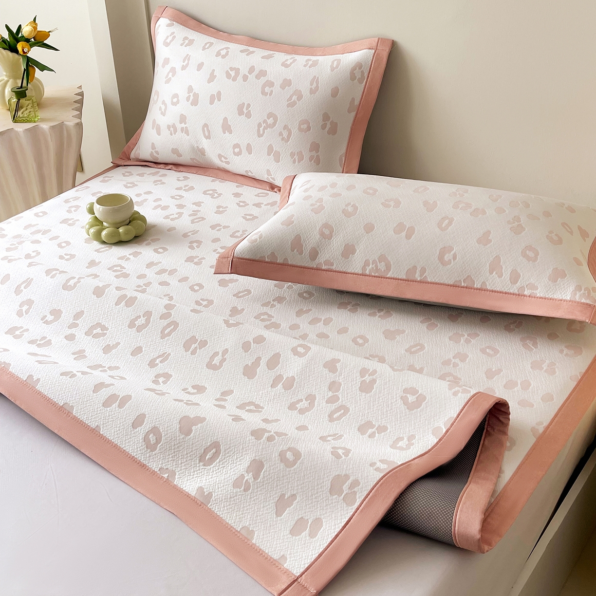 91家纺网 家纺一手货源 找家纺 莱米家纺 2026新款复合冰豆豆凉席席子凉席-豹纹 豹纹—浅粉